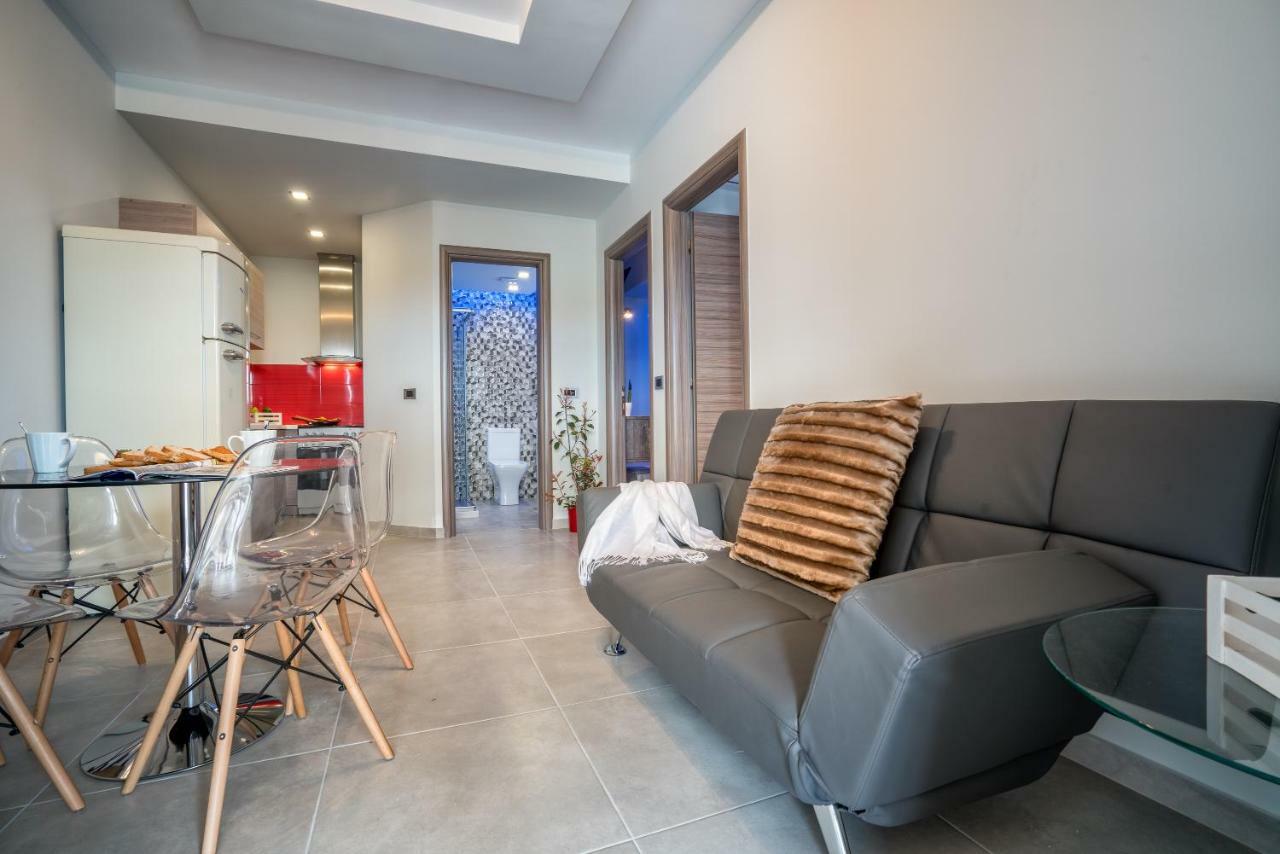 Savvas Luxury Suites Laganas Exterior photo